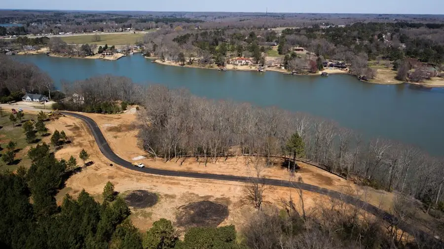 2106 Skypark Rd, Florence, AL 35634 - Image #3