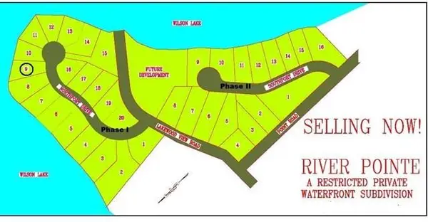 143 River Pointe Dr, Muscle Shoals, AL 35661