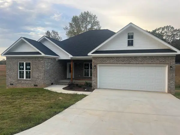 42 Eastwood Ln, Killen, AL 35645