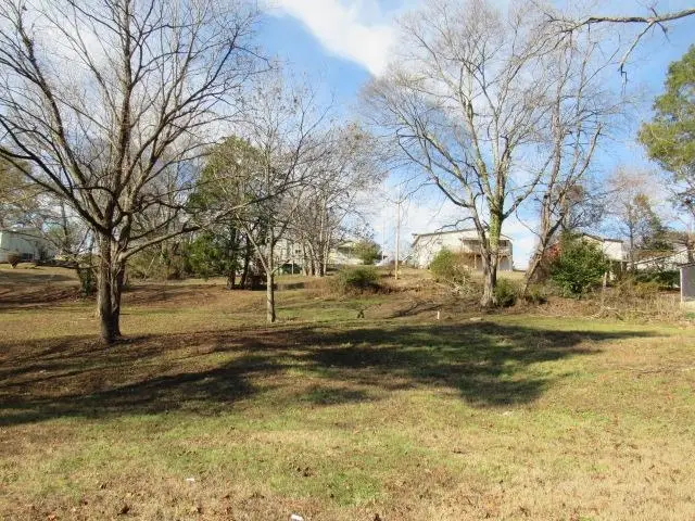 1010 Mobile St, Florence, AL 35630 - Image #1