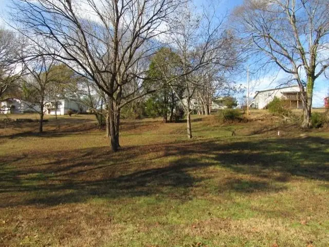 1010 Mobile St, Florence, AL 35630 - Image #2