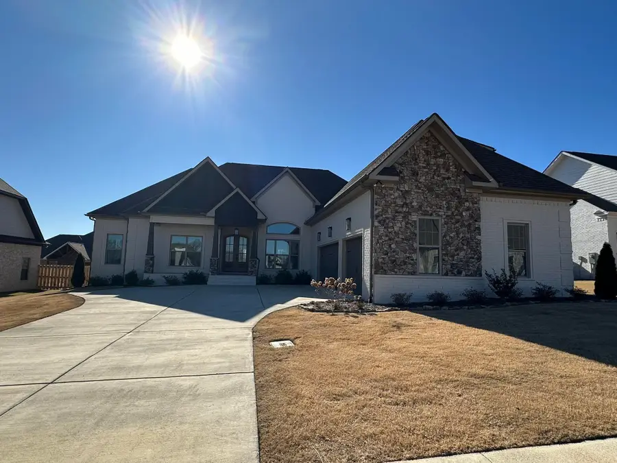 22566 Mary Grace Dr, Athens, AL 35613 - Image #2