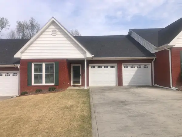 1004 Brookridge Ln, Cullman, AL 35055
