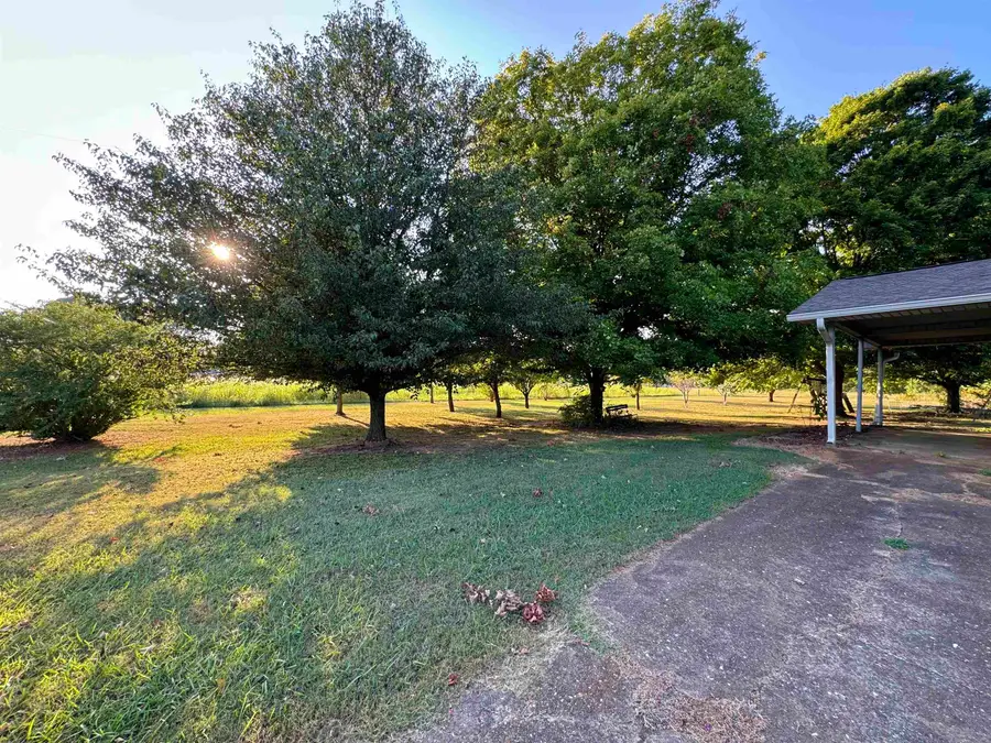 307 Co Rd 30, Florence, AL 35634 - Image #3