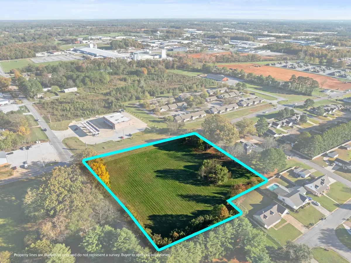 000 Chisholm Rd, Florence, AL 35630 - Image #1