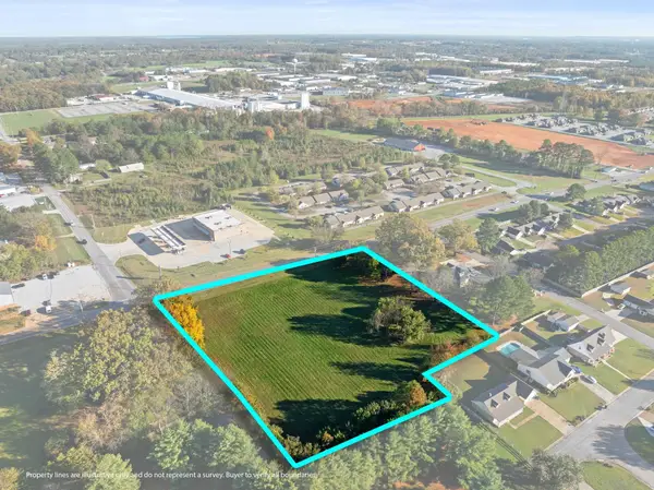 000 Chisholm Rd, Florence, AL 35630