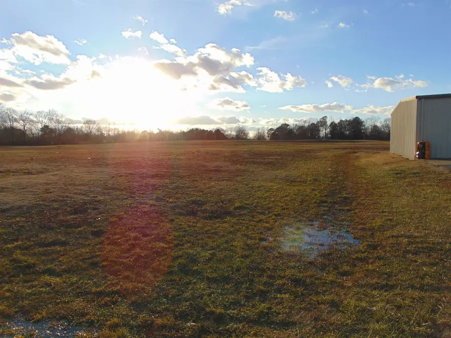 3713 Cloverdale Rd, Florence, AL 35633 - Image #3