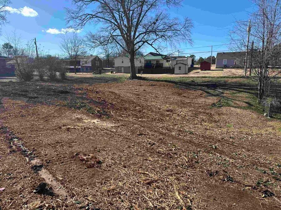 1115 Atlanta St, Florence, AL 35630 - Image #2