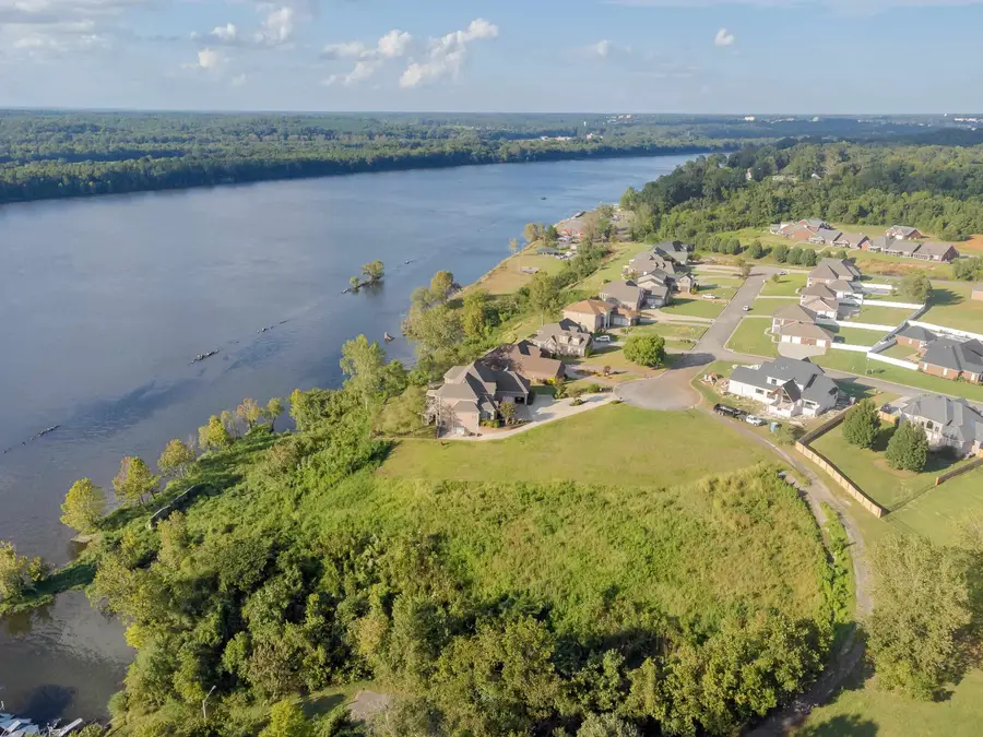 00011 Clear View Dr, Sheffield, AL 35660 - Image #3