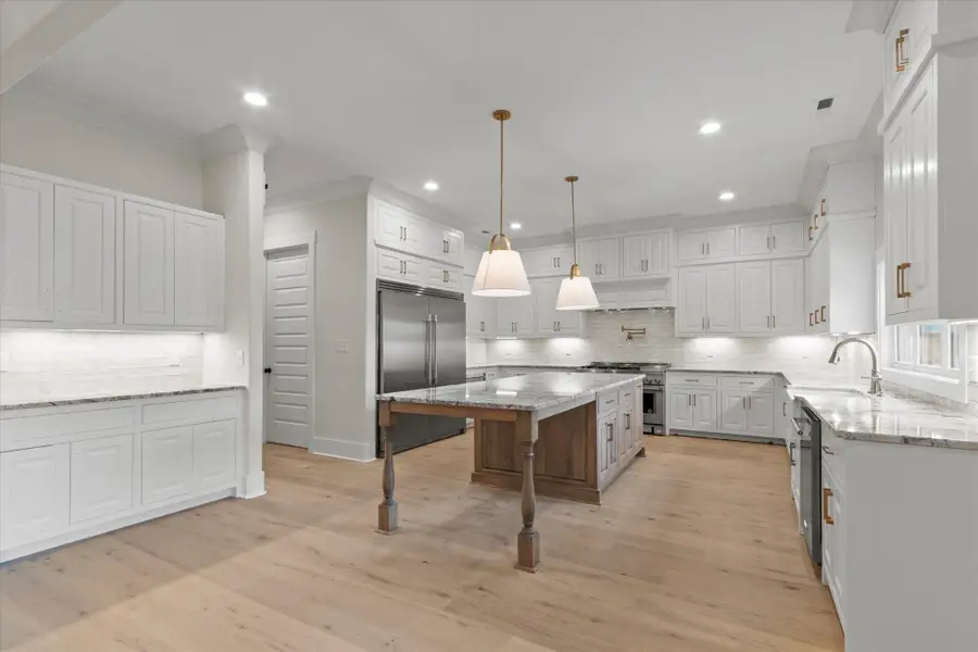 23362 Sawgrass Dr, Athens, AL 35613 - #2