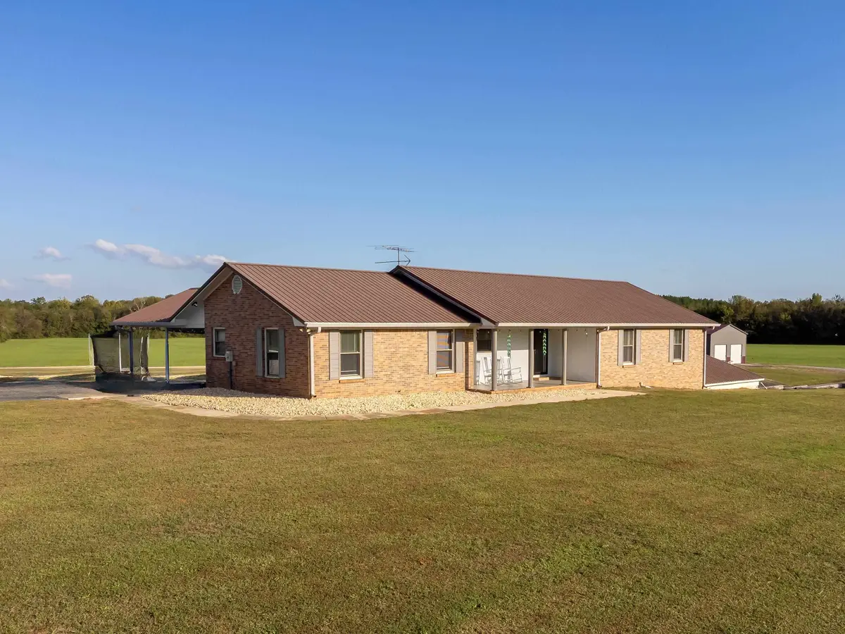 956 Co Rd 95, Moulton, AL 35650 - Image #1