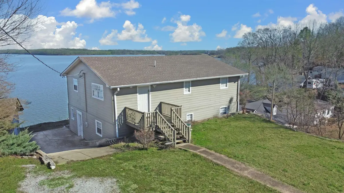 700 Lakeshore Dr, Muscle Shoals, AL 35661 - #1