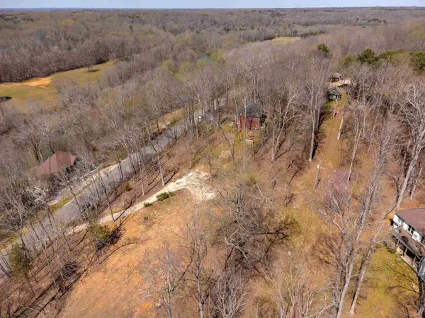 258 Creekside Dr, Florence, AL 35630