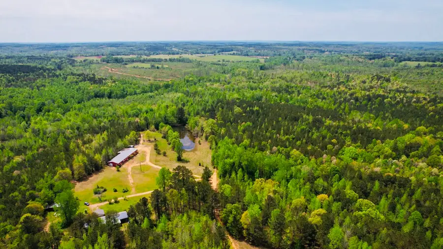 723 Mangum Cemetery Rd, Hamilton, AL 35570 - Image #2