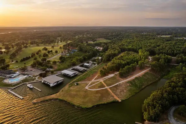 000 Locke Six Rd #45, Killen, AL 35645