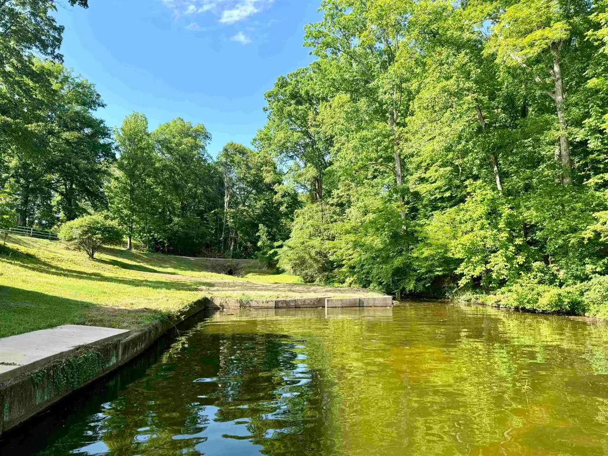 400 Robbins Beach Rd, Killen, AL 35645 - Image #1