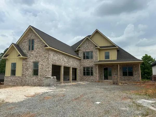 23161 Sawgrass Dr, Athens, AL 35613