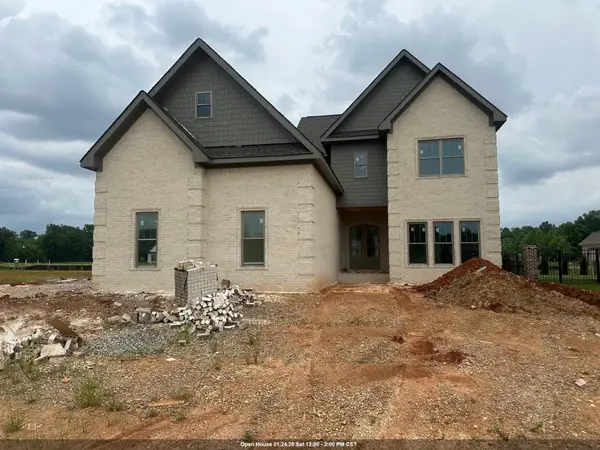 23128 Sawgrass Dr, Athens, AL 35613