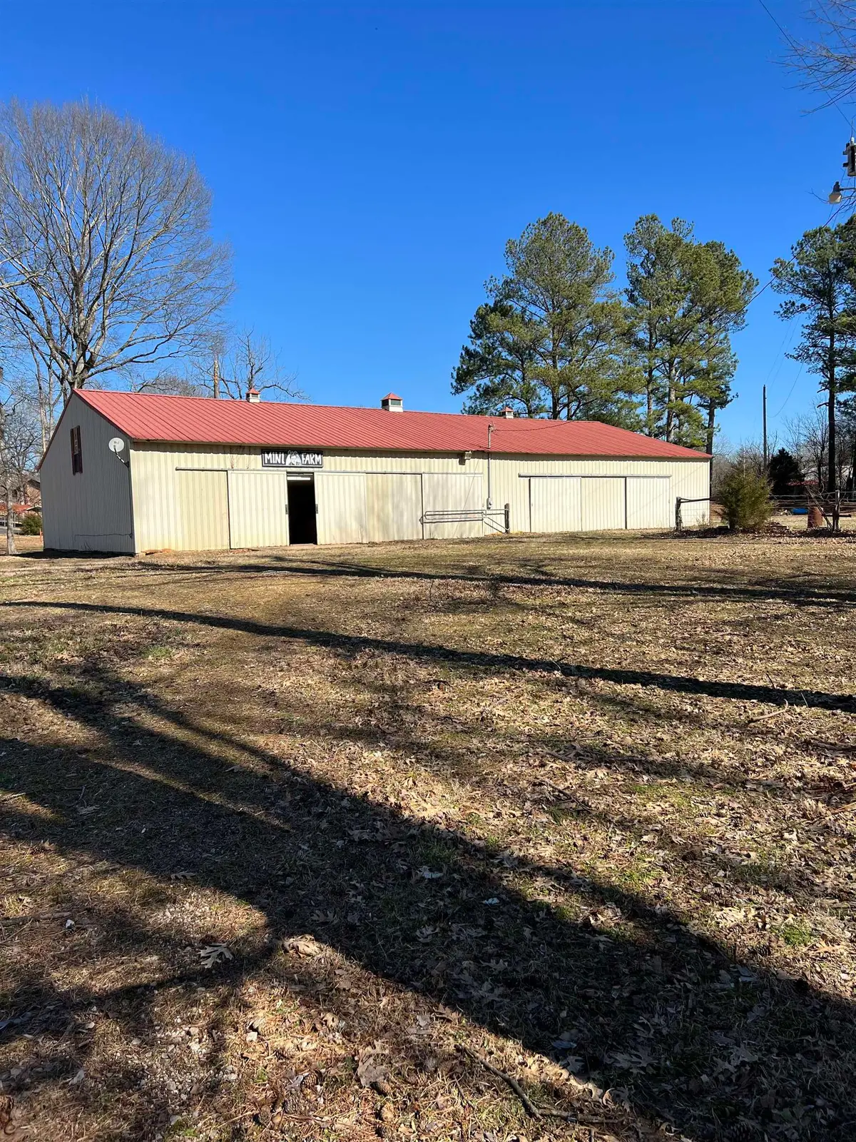 75 Hillandale Dr, Russellville, AL 35654 - Image #1