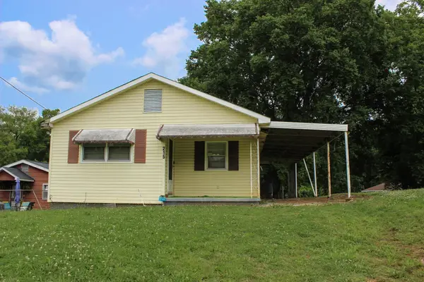 215 Burgess St, Florence, AL 35630