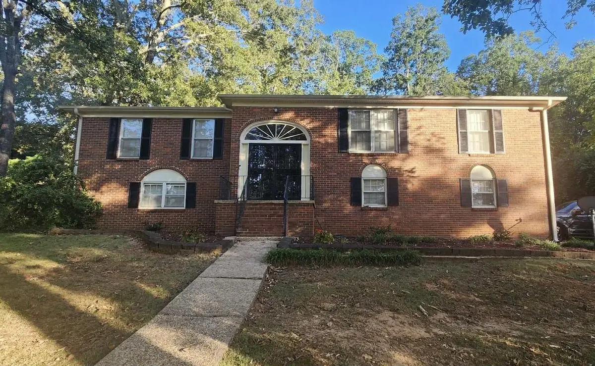 2350 Roberts Ln, Florence, AL 35630 - Image #1