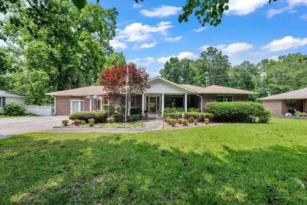 1513 Maple Dr, Cullman, AL 35055