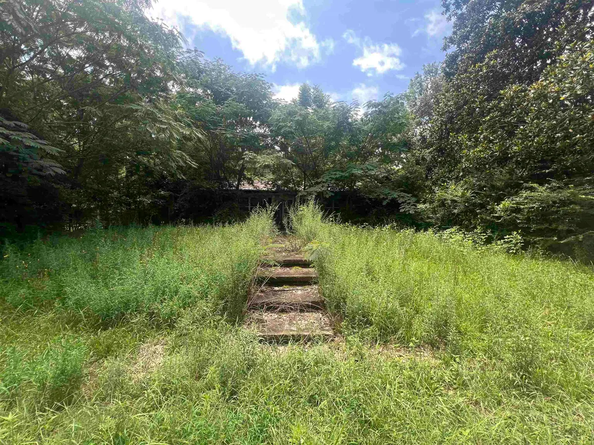 710 Carter Dr, Tuscumbia, AL 35674 - Image #1