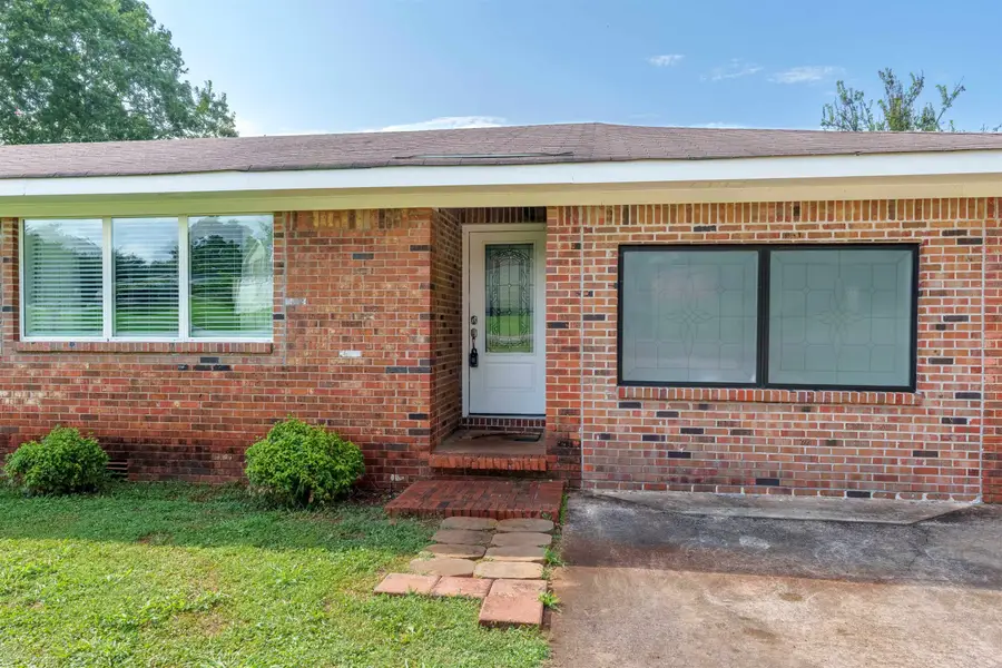 125 Duncan Dr, Russellville, AL 35654 - Image #2