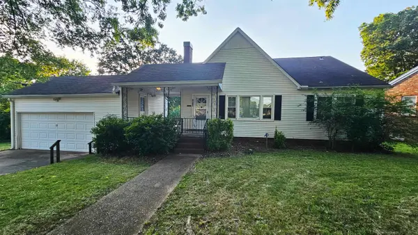 1013 Atlanta St, Florence, AL 35630