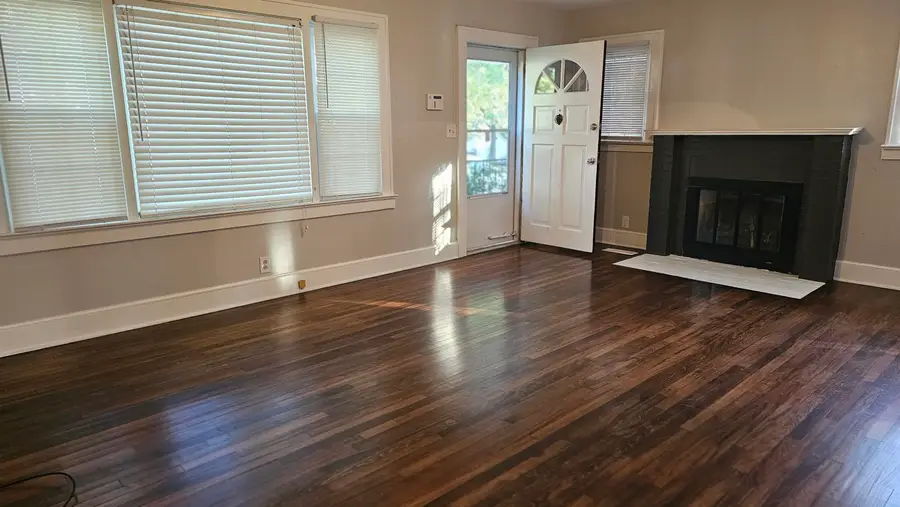 1013 Atlanta St, Florence, AL 35630 - Image #2