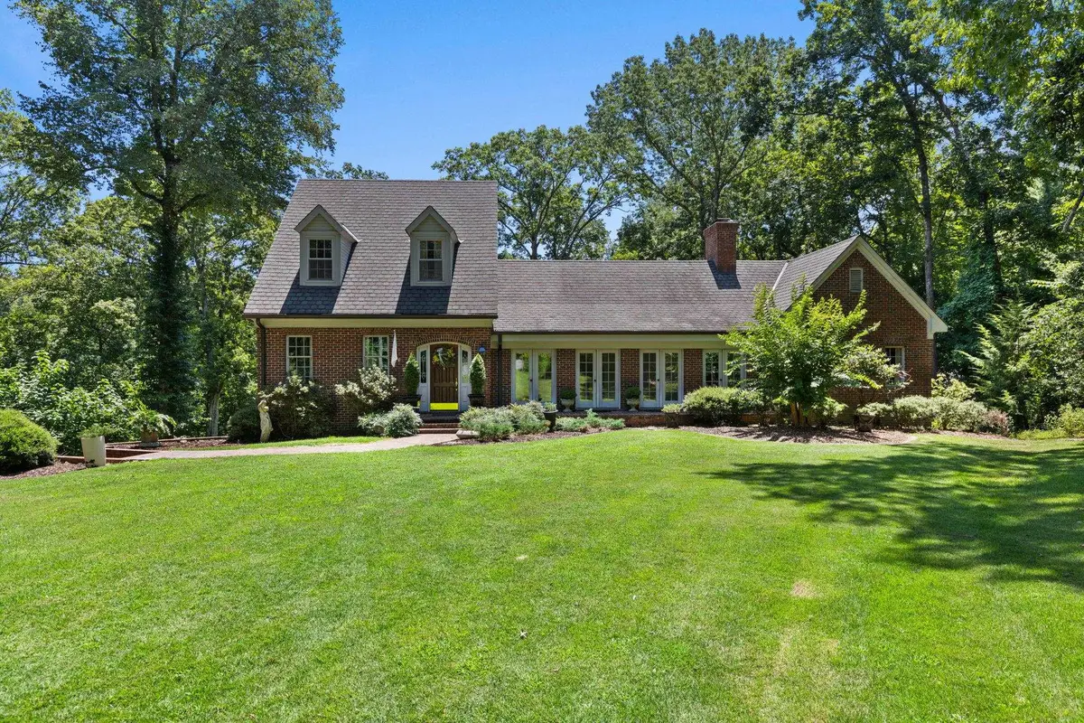 104 Moss Cv, Florence, AL 35634 - Image #1