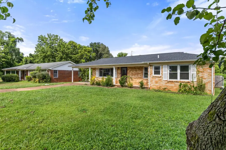 110 Emerald Dr, Tuscumbia, AL 35674 - #3