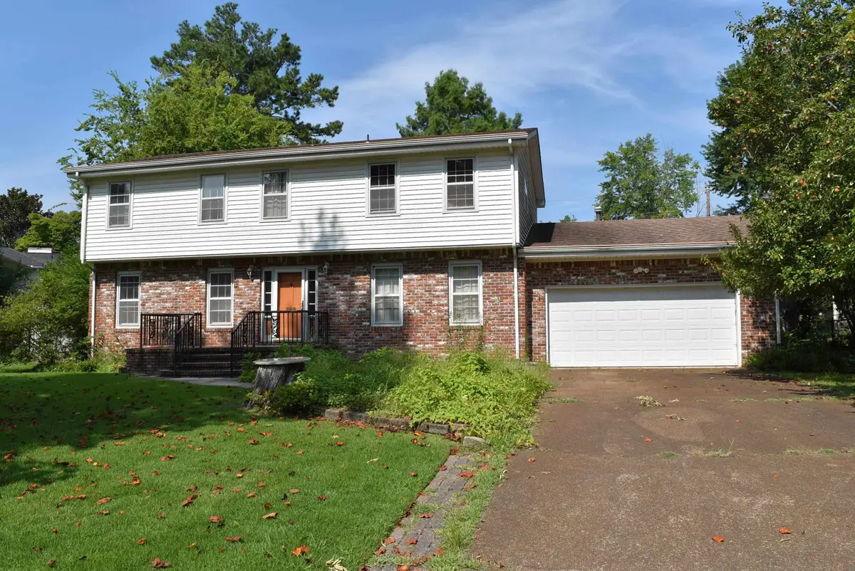 205 Flurnoy Ave, Florence, AL 35633 - Image #1