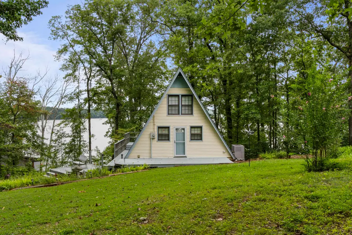 750 Bluff Dr, Rogersville, AL 35652 - Image #1