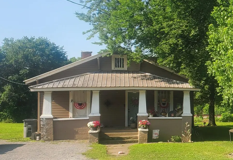 308 Tennessee St, Courtland, AL 35618 - Image #2