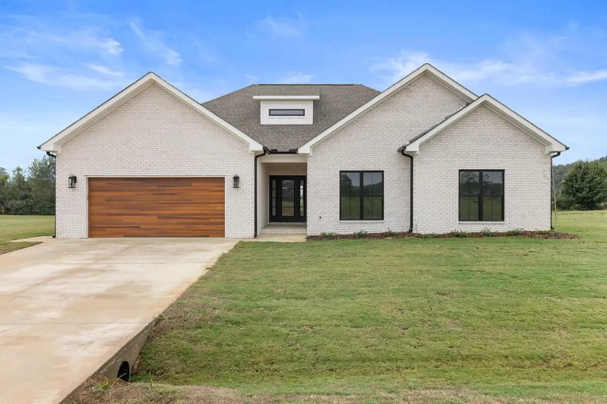 260 Spry Way, Killen, AL 35645 - Image #1