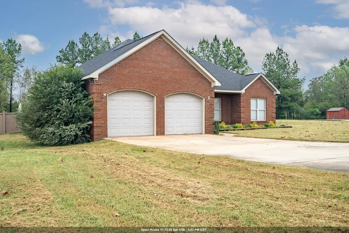 52 Braden Cv, Rogersville, AL 35652 - Image #1
