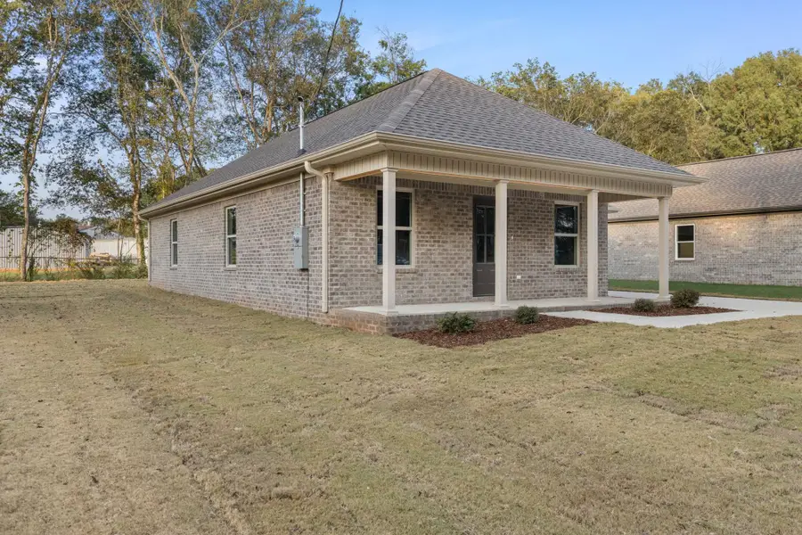 709 Joe Wheeler Dr, Tuscumbia, AL 35674 - Image #2