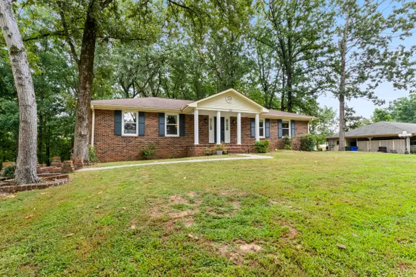 185 Blaze Dr, Florence, AL 35630