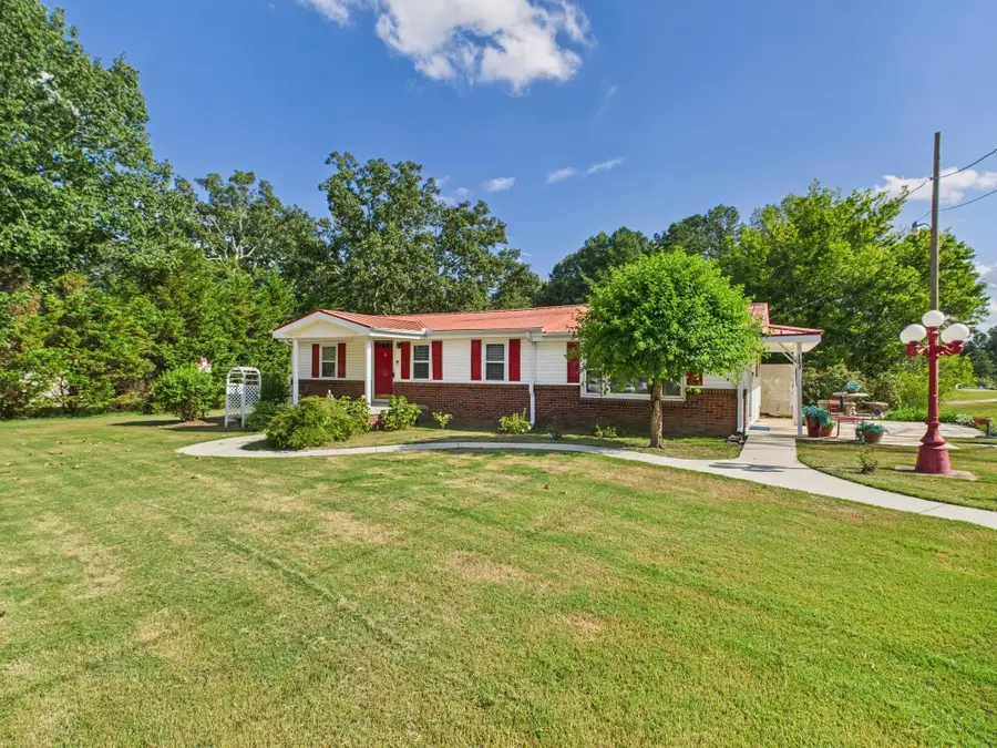 85 Pinehaven Dr, Tuscumbia, AL 35674 - Image #2