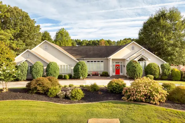 9175 Turtle Point Dr, Killen, AL 35645