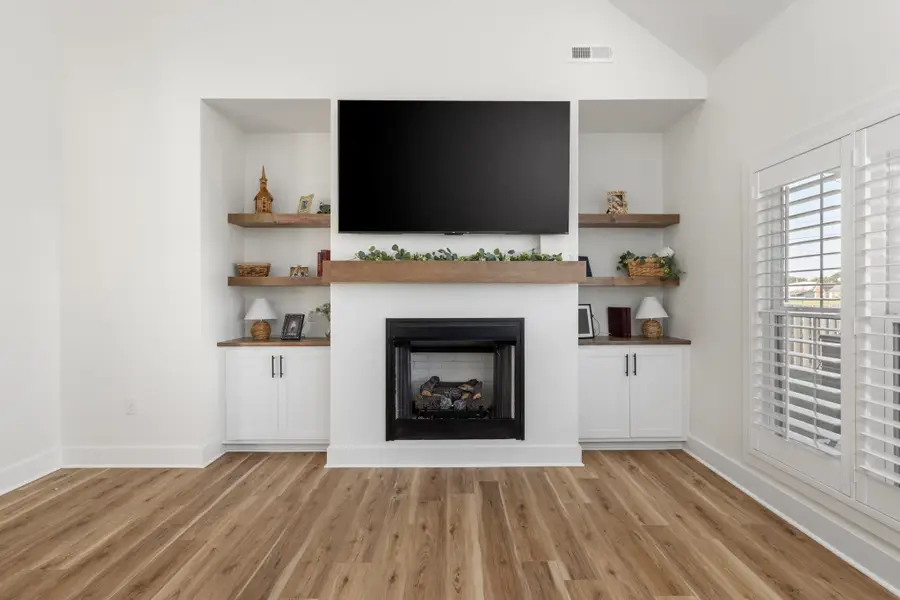 200 E Wynchase Dr, Muscle Shoals, AL 35661 - Image #3