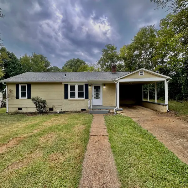 120 Hampton Ave, Florence, AL 35630