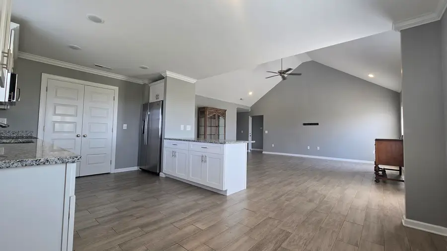 887 Co Rd 31, Killen, AL 35645 - Image #2