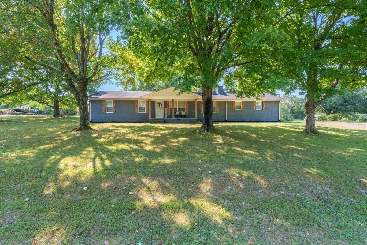 2009 Stoddard Dr, Florence, AL 35630 - Image #1