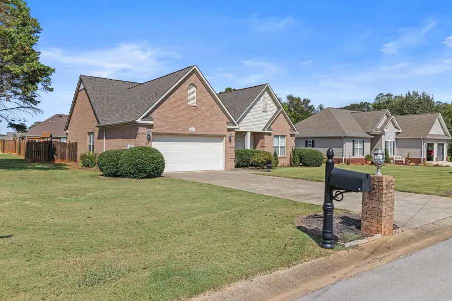 2301 Victoria Ave, Muscle Shoals, AL 35661 - Image #3