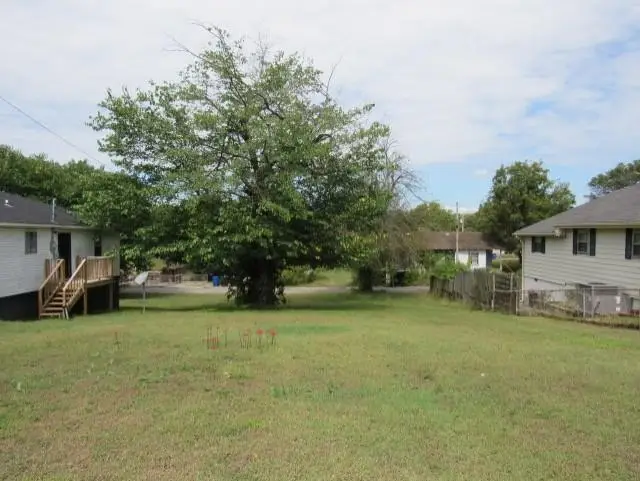 114 White St, Florence, AL 35630 - Image #3