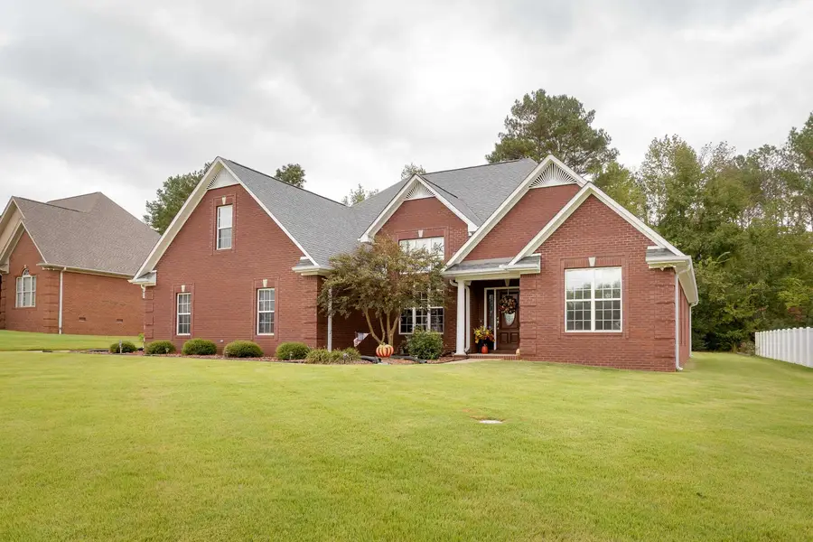346 Deer Creek Dr, Killen, AL 35645 - Image #2