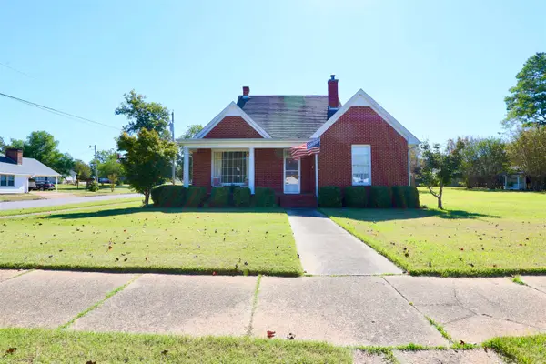 510 E 2nd St, Tuscumbia, AL 35674