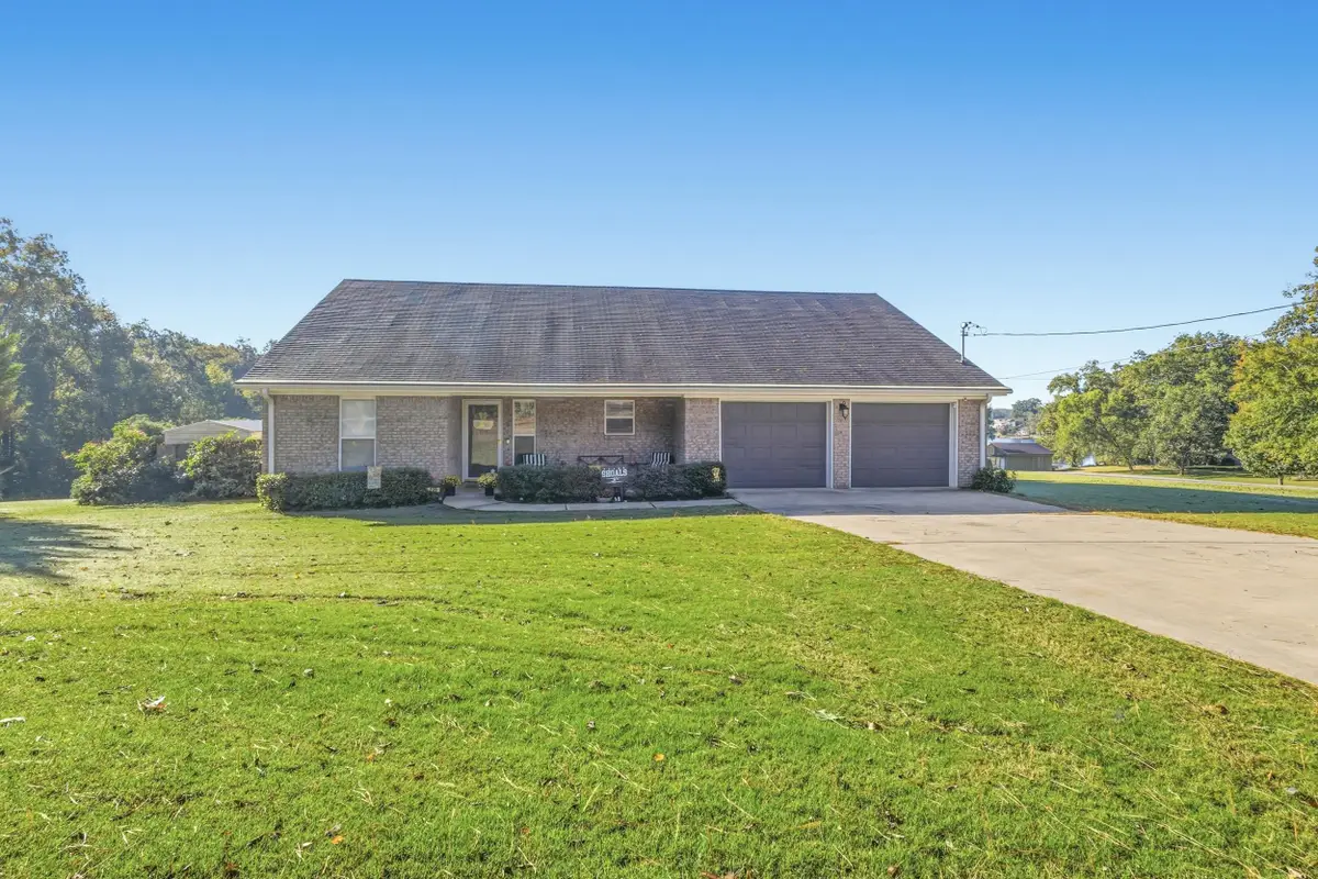 220 Riverhaven Dr, Muscle Shoals, AL 35661 - Image #1